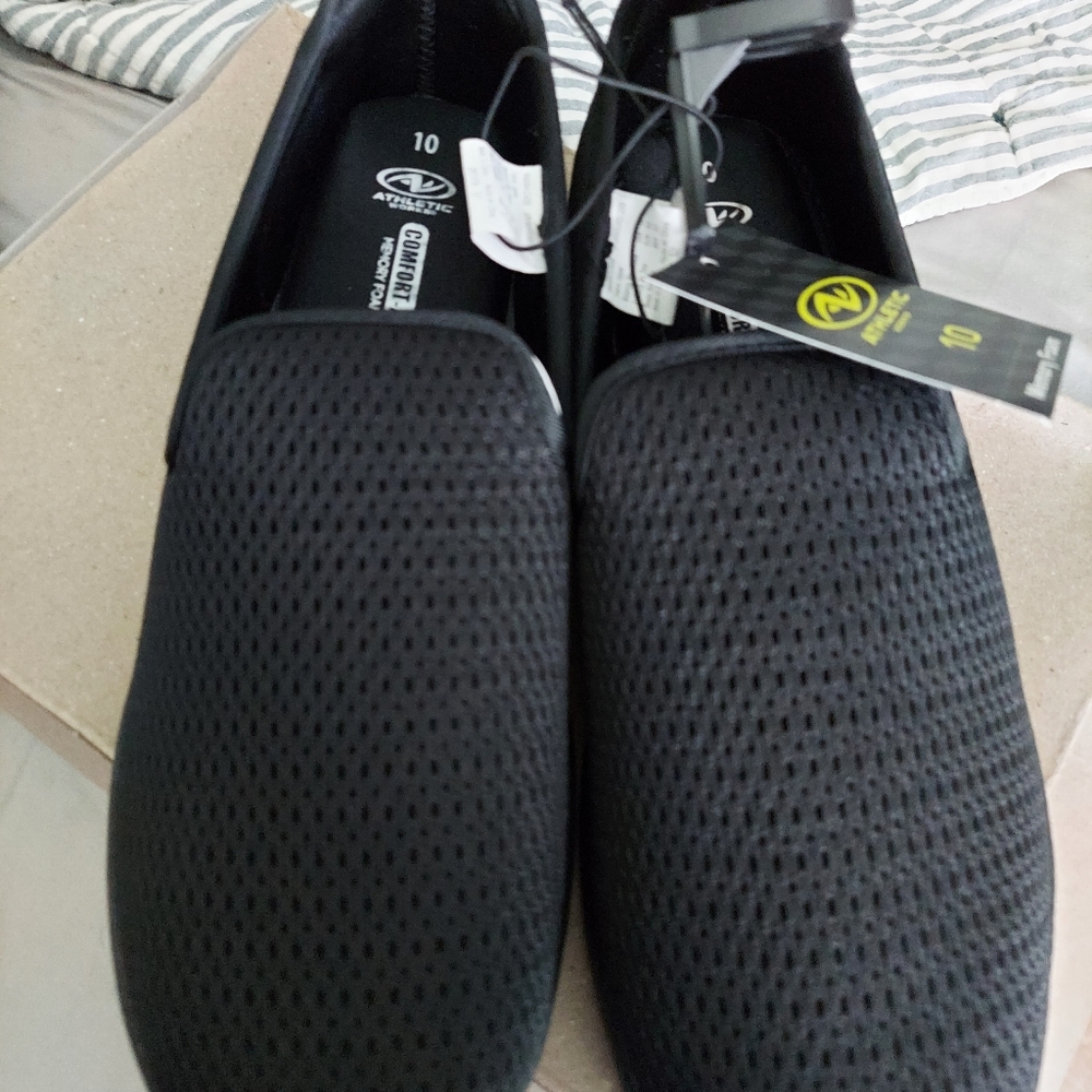 Ladies Slip-On Memory Foam Shoes NWT